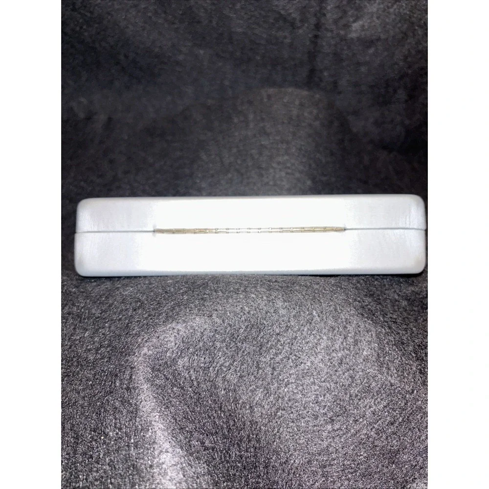 MOREL Lightec Designer Eyeglasses Hard Storage Clamshell Case Silver‎ EUC